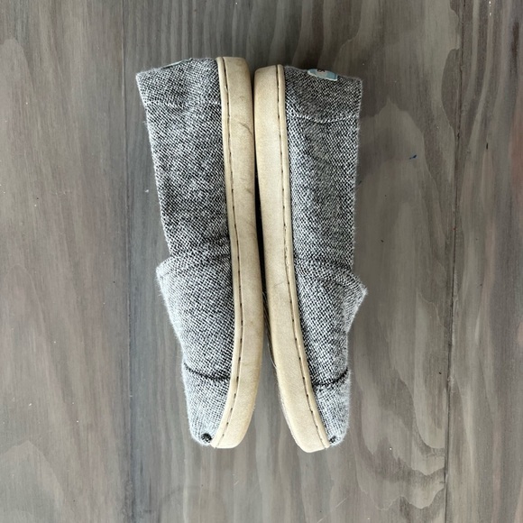 TOMS Youth Alpargata Black Repreve Soft Heathered Knit slip-on shoe size: Y2 - Picture 3 of 11